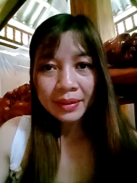 Yiyi102300 online show from April 2026 07:33:02 AM