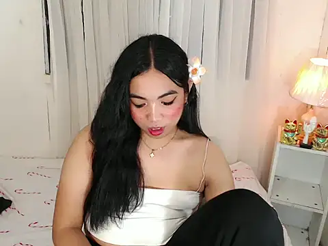Snapshot of xLinda_Walkerx chatting on June 2026 05:45:02 PM xLinda Walkerx online show from June 2026 05:45:02 PM