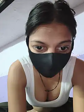 maahi213 online show from June 2026 07:16:01 PM