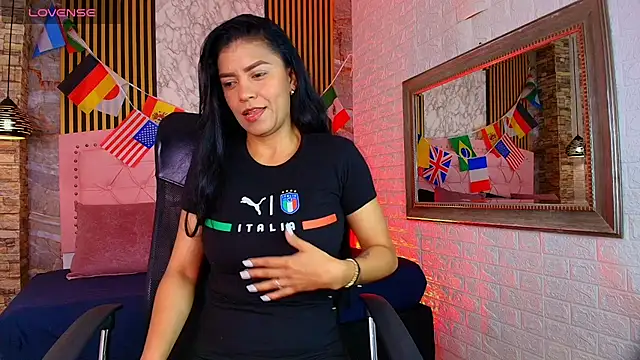 AishaCambell  online show from June 2026 11:24:02 AM