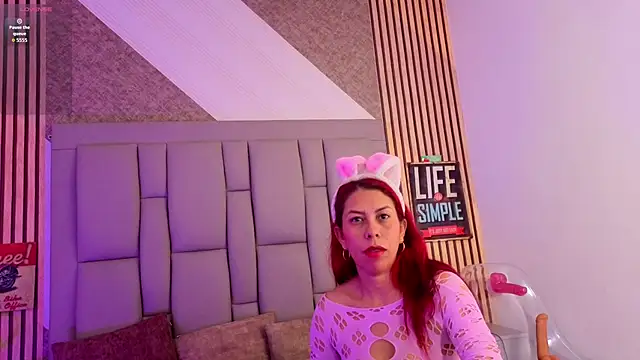  karlaruso online show from April 2026 12:03:01 PM