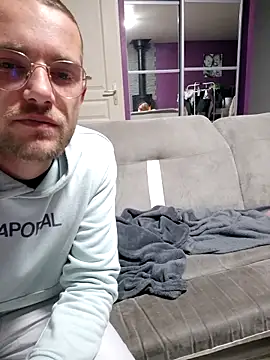 Madame-Monsieur-X online show from March 2026 07:53:02 PM