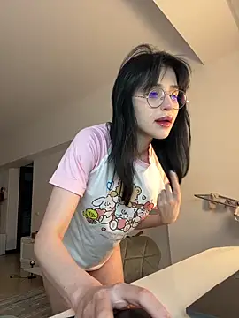 Folisiia online show from March 2026 11:32:01 PM