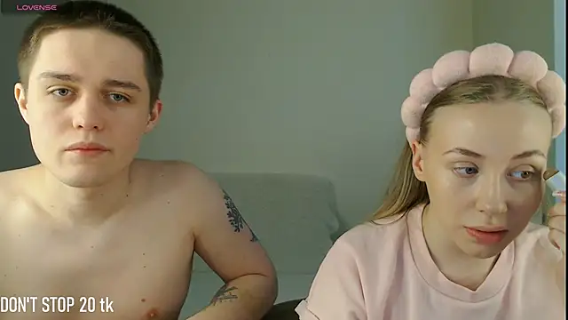 MikeXEmilia online show from May 2026 05:48:01 AM