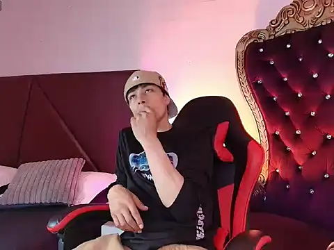 Andreew Style online show from March 2026 08:46:02 PM