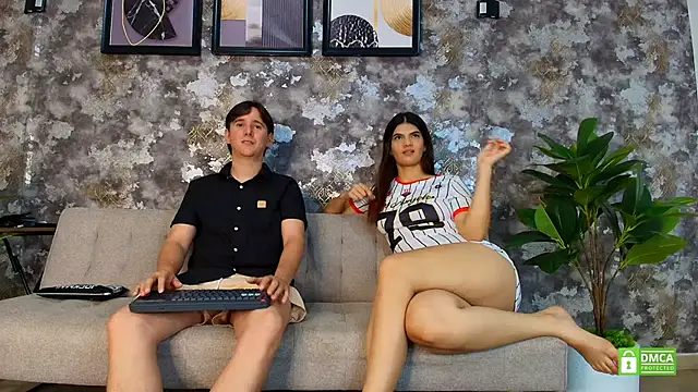 Mariana and Ronny online show from June 2026 04:53:02 AM