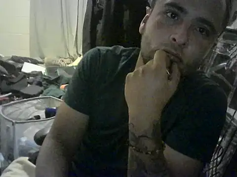 Snapshot of Relk130p chatting on May 2026 09:47:02 AM Relk130p online show from May 2026 09:47:02 AM