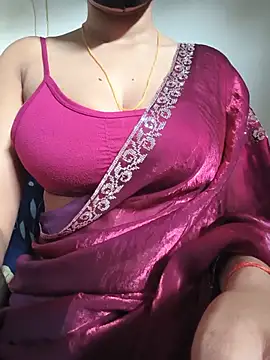 Snapshot of Shalini_08 chatting on June 2026 01:28:02 AM Shalini 08 online show from June 2026 01:28:02 AM