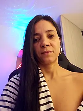 miaeyex online show from May 2026 11:59:02 AM