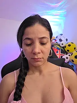 miaeyex online show from July 2026 12:18:02 PM