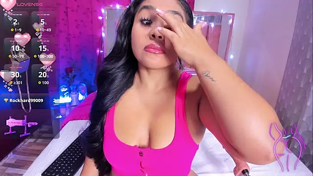Snapshot of BiancaBooty chatting on June 2026 09:01:02 AM BiancaBooty online show from June 2026 09:01:02 AM