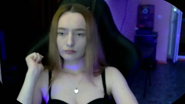 Snapshot of dilanklaver chatting on March 2026 10:20:01 PM dilanklaver online show from March 2026 10:20:01 PM