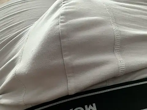 Snapshot of VtoV18 chatting on April 2026 10:12:02 AM VtoV18 online show from April 2026 10:12:02 AM