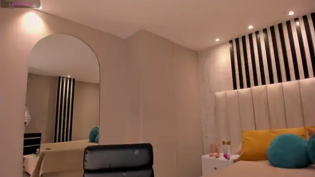 RebeccaWest online show from March 2026 05:22:02 AM