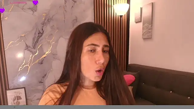 Snapshot of LucyBecker chatting on April 2026 08:20:01 PM LucyBecker online show from April 2026 08:20:01 PM