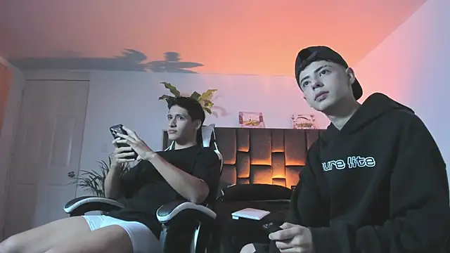 SebastianReed  online show from April 2026 06:27:01 AM