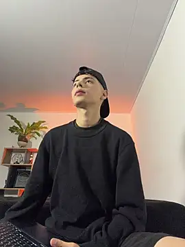 SebastianReed  online show from June 2026 04:23:01 AM