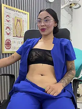 daniela-sexy online show from April 2026 08:04:02 PM