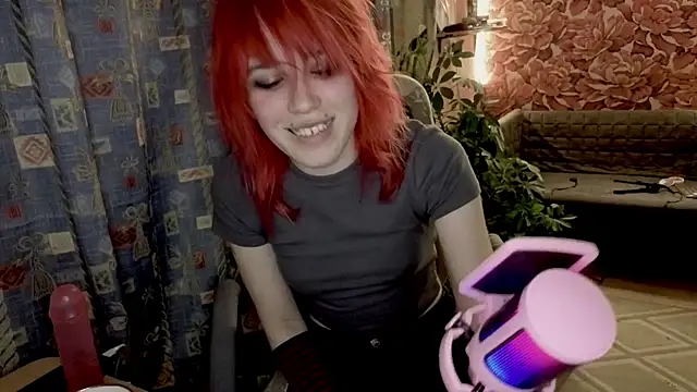 Snapshot of whiny_emo_boi chatting on May 2026 07:10:01 PM whiny emo boi online show from May 2026 07:10:01 PM