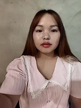 Mina xYx online show from April 2026 02:44:02 PM