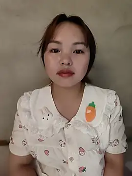 Mina xYx online show from May 2026 10:47:01 AM