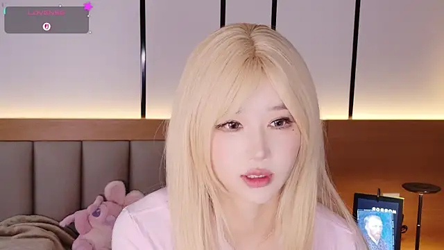 Snapshot of anan_2121 chatting on June 2026 01:03:01 AM anan 2121 online show from June 2026 01:03:01 AM