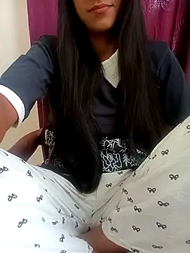 Snapshot of aushi_rajput chatting on April 2026 06:30:01 AM aushi rajput online show from April 2026 06:30:01 AM