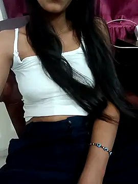 Snapshot of aushi_rajput chatting on April 2026 07:07:02 PM aushi rajput online show from April 2026 07:07:02 PM