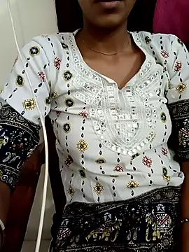 Snapshot of aushi_rajput chatting on May 2026 03:44:01 AM aushi rajput online show from May 2026 03:44:01 AM