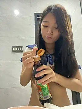 Snapshot of Puting_q chatting on July 2026 10:21:02 AM Puting q online show from July 2026 10:21:02 AM