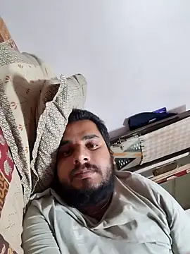 shubham19988 online show from April 2026 05:13:02 PM