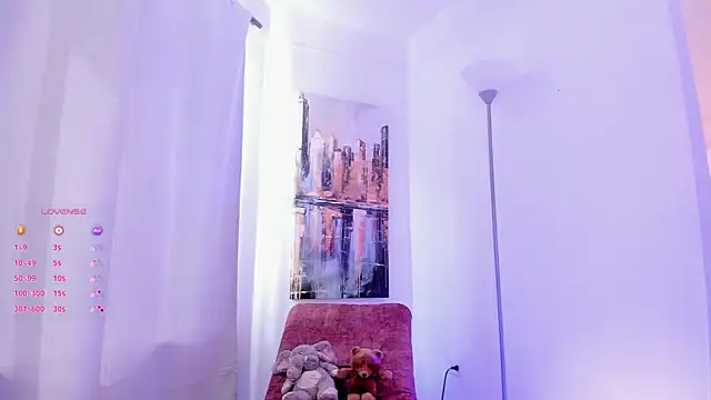 Sallyrosee  online show from April 2026 07:18:01 PM