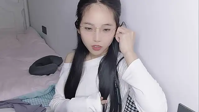Snapshot of MIAOMIAO-666 chatting on April 2026 10:47:02 AM MIAOMIAO-666 online show from April 2026 10:47:02 AM