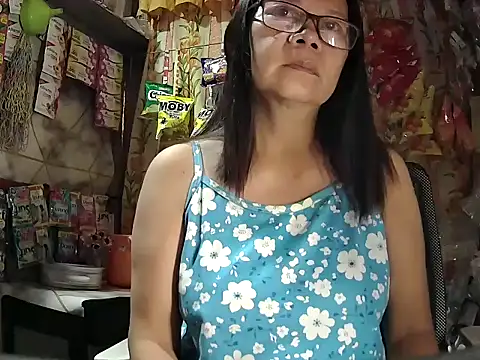 Snapshot of mommylicious_23 chatting on June 2026 09:09:01 PM mommylicious 23 online show from June 2026 09:09:01 PM