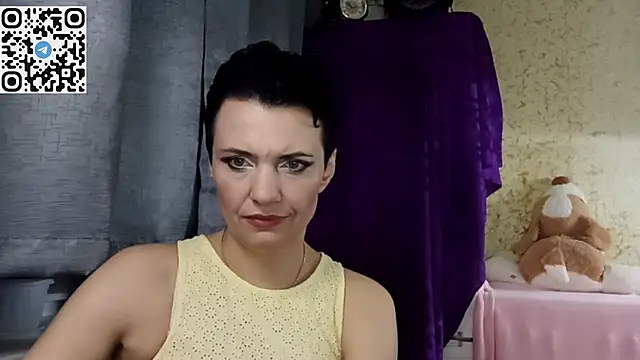 HotMamaQueen234 online show from March 2026 07:14:01 PM
