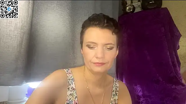 HotMamaQueen234 online show from May 2026 12:25:02 PM