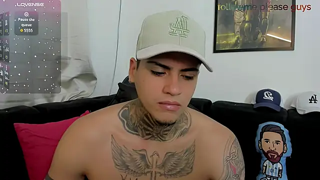 sweetlatinoboy online show from April 2026 11:25:02 AM