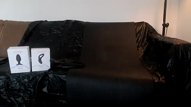 latexslaveboy online show from June 2026 07:45:01 PM
