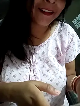 Hot mess girl online show from April 2026 09:30:02 PM