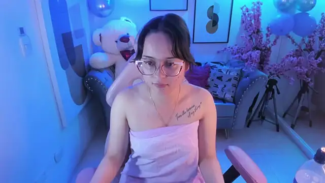 Shady bug online show from April 2026 06:10:01 PM