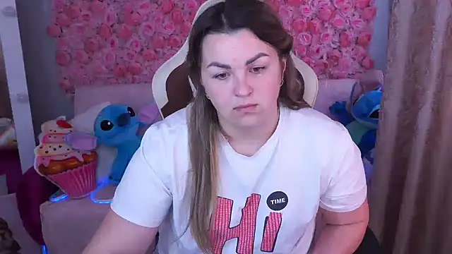 Snapshot of AlissyaGrayy chatting on June 2026 05:43:02 AM AlissyaGrayy online show from June 2026 05:43:02 AM