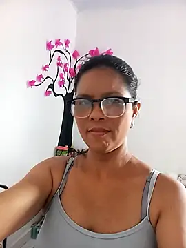 Latina306 online show from March 2026 04:10:02 PM