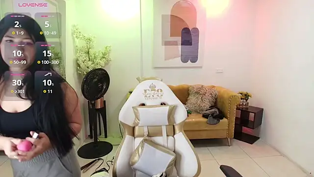 Snapshot of Kitty__meow chatting on March 2026 12:32:01 PM Kitty meow online show from March 2026 12:32:01 PM