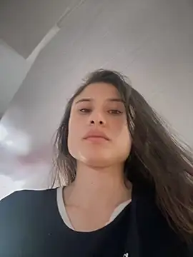 Snapshot of Ariaferrer chatting on July 2026 03:58:01 PM Ariaferrer online show from July 2026 03:58:01 PM