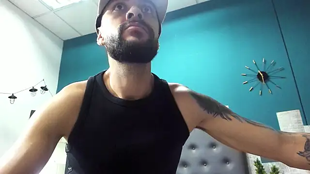 Axel Blazzee online show from March 2026 03:05:01 PM