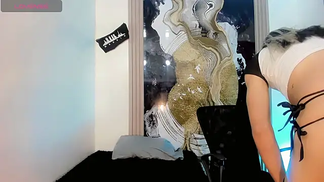 Snapshot of Tiffany_Velanyer__ chatting on July 2026 03:35:02 AM Tiffany Velanyer online show from July 2026 03:35:02 AM