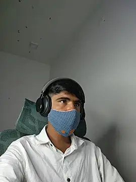 Snapshot of mavin_ chatting on May 2026 10:49:02 PM mavin online show from May 2026 10:49:02 PM