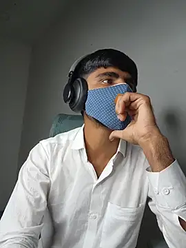 Snapshot of mavin_ chatting on May 2026 05:23:02 PM mavin online show from May 2026 05:23:02 PM