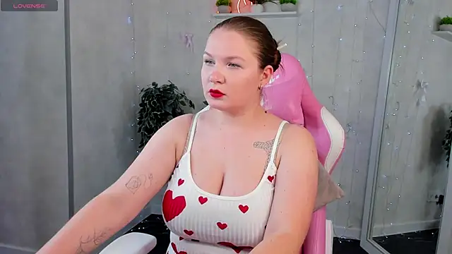 Snapshot of Virginia_Robinson chatting on April 2026 09:37:01 AM Virginia Robinson online show from April 2026 09:37:01 AM