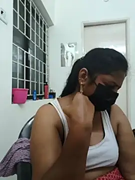 Snapshot of tamil_manjalmaami chatting on May 2026 01:40:01 PM tamil manjalmaami online show from May 2026 01:40:01 PM